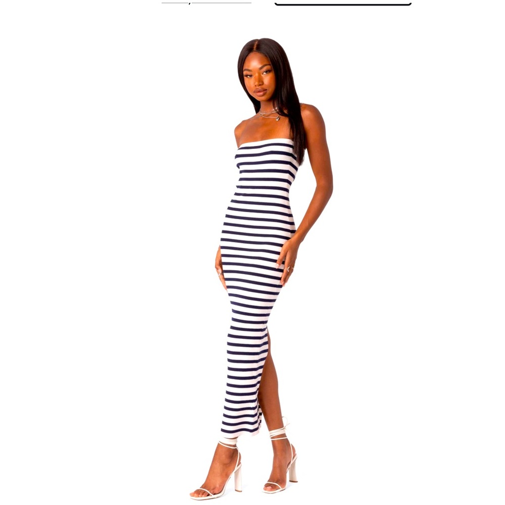 Beautiful strapless sweater dress purchased from Nordstrom. XS size 2 . NWT.